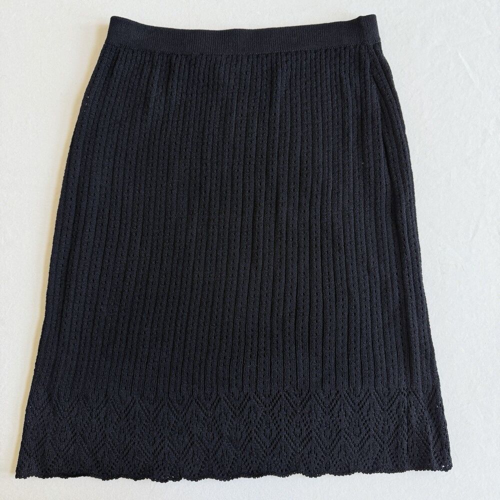 St John Black Textured Santana Knit Pencil Skirt Size 8 Scallop hem